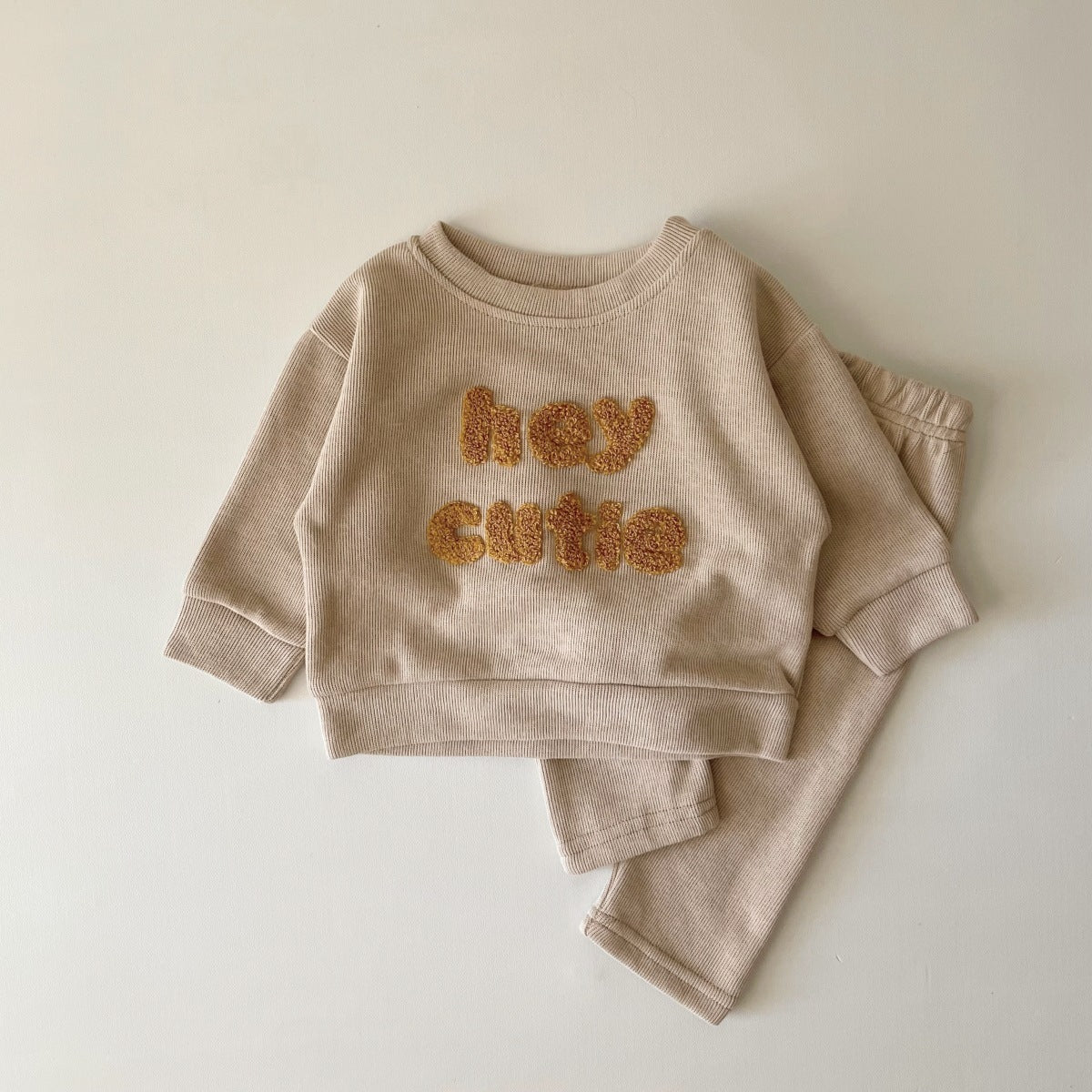 'Hey Cutie' Embroidery Baby Two-piece Set
