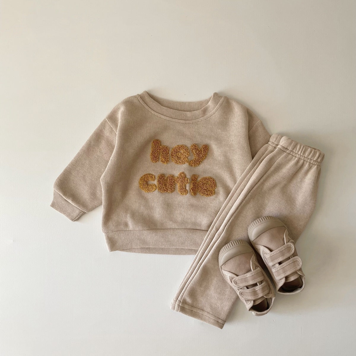 'Hey Cutie' Embroidery Baby Two-piece Set